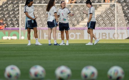 España - Portugal en directo | Vicky sustituye a Aitana y Nanclares a Cata Coll en el primer once de la selección