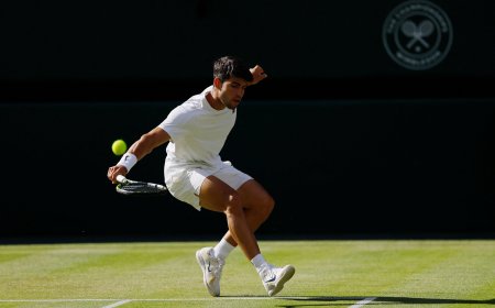 Alcaraz - Struff en directo | El murciano gana con contundencia el primer set (6-1)