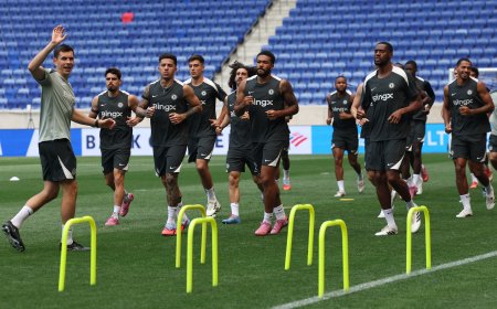 Chelsea - PSG en directo | Beraldo vuelve a ser titular en sustitución de Pacho