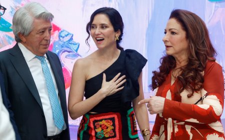 El PSOE pide a Ayuso que revele si fue con González Amador al chalé de la Comunidad y quién le dio las llaves
