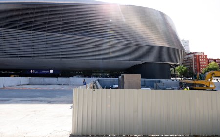 El Ayuntamiento cambia el proyecto del Bernabéu que aprobó Carmena