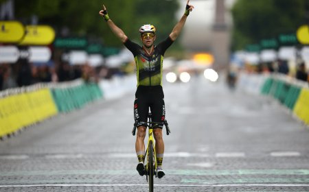 Van Aert se apunta el triunfo en París en la consagración de Pogacar en el Tour de Francia