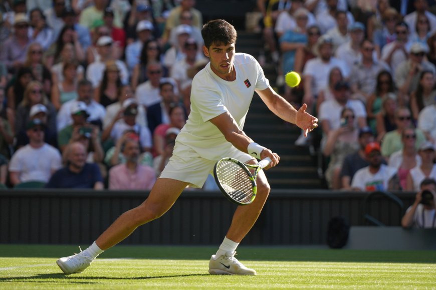 Oliver Tarvet - Carlos Alcaraz en directo, el partido de Wimbledon en vivo