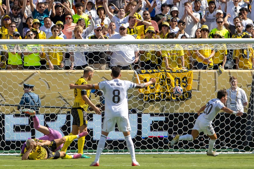 Real Madrid - Borussia Dortmund en directo | Los blancos se marchan por delante al descanso gracias a los goles de Gonzalo y Fran García
