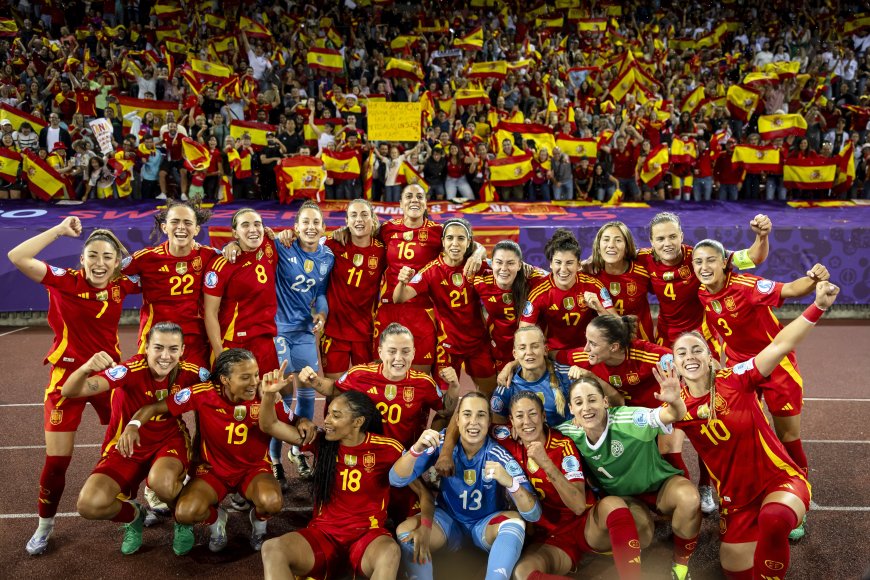 La revolución futbolística de España, a las puertas de la triple corona