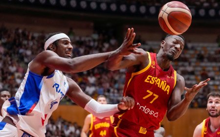 Francia saca bíceps ante España