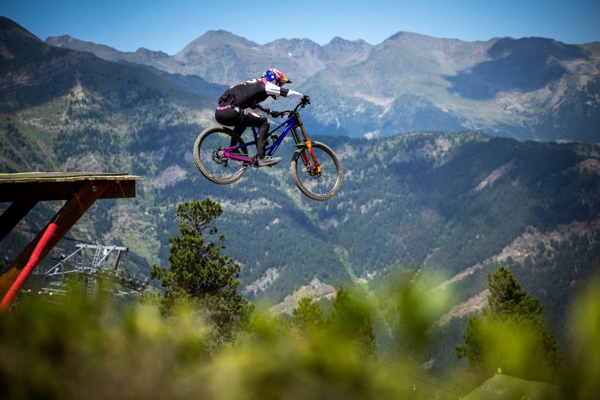 Mountain bike: siempre al límite y a 185 pulsaciones por minuto saltando de roca en roca