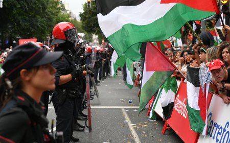 Quedan en libertad los tres detenidos tras las protestas en la Vuelta a España en Bilbao