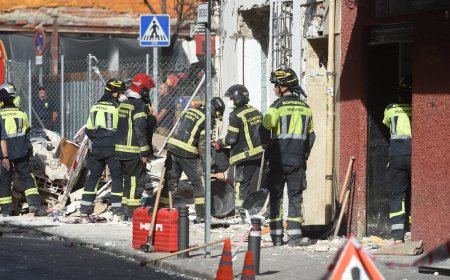 Al menos un muerto y 25 heridos por una explosión de gas en un local de Madrid
