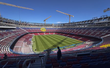 El Ayuntamiento niega al Barcelona la licencia para jugar en el nuevo Camp Nou este domingo por “deficiencias de seguridad”
