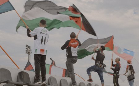 Un profesor de Alcorcón, reprendido por llevar una camiseta con los colores de la bandera palestina por su “simbología política”