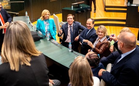 El PP de Almeida aprueba una propuesta de Vox que obliga a informar a las mujeres sobre el supuesto síndrome post aborto