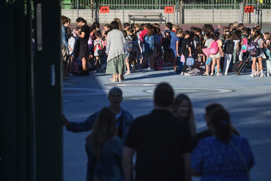 Cerca de 300 colegios públicos de Madrid abrirán sus patios y bibliotecas durante las tardes este próximo curso