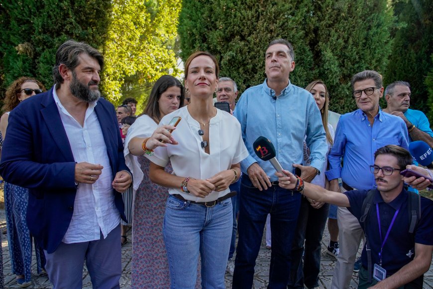 Vox contra “Isabel Díaz Cayucos”: los ultras surfean la ola antiinmigración para recortar distancias con el PP en Madrid