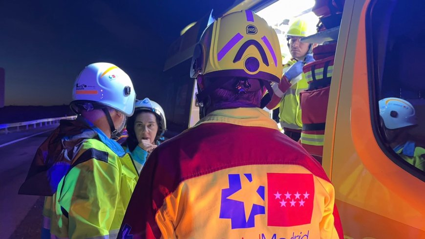 Muere una joven de 24 años tras volcarse un turismo en la A-3, el segundo accidente mortal en carreteras de Madrid en menos de 24 horas