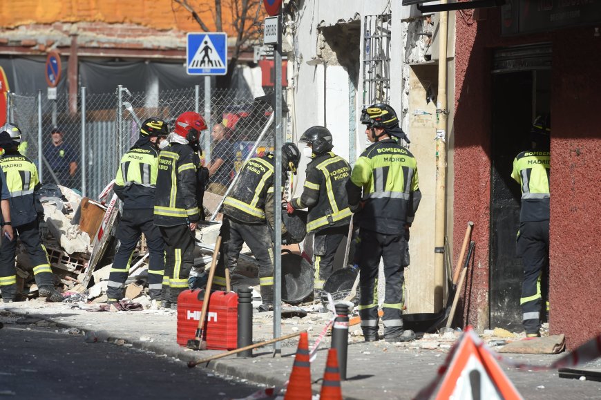 Al menos un muerto y 25 heridos por una explosión de gas en un local de Madrid