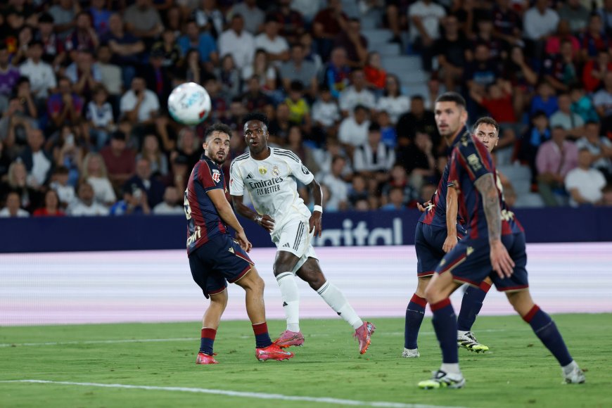 Levante - Real Madrid en directo | Mbappé mete el tercero de panenka