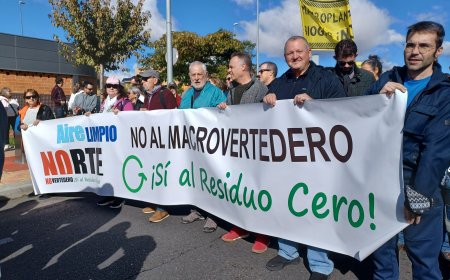 Manifestación multitudinaria en Colmenar Viejo contra una planta de biogás