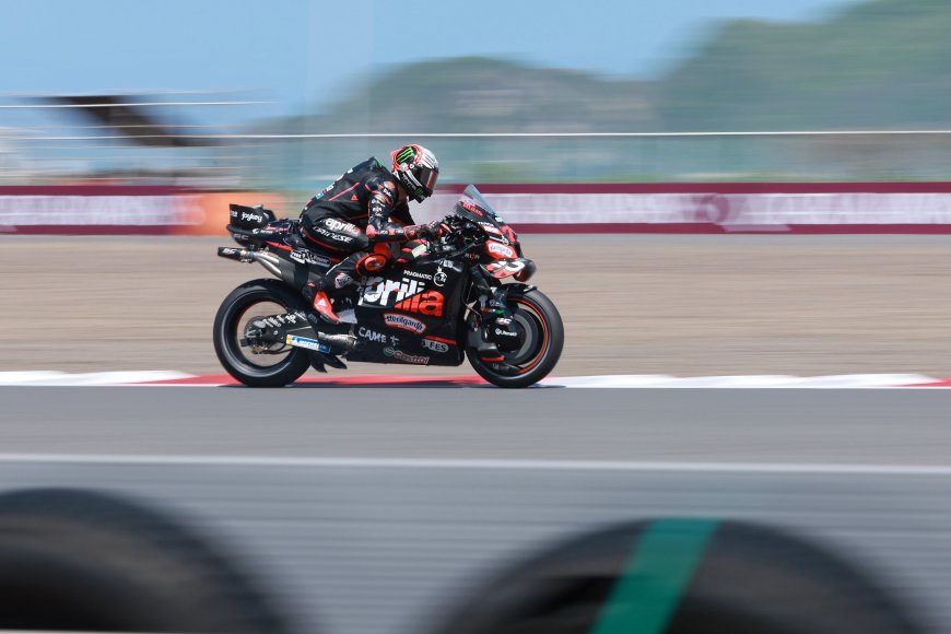 Marco Bezzecchi y Aprilia maravillan en el GP de Indonesia