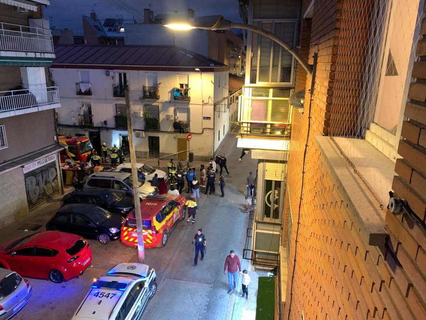 Desalojado un edificio en Vallecas por peligro de derrumbe