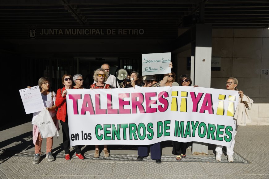 Los mayores afectados por la quiebra de Educo en Madrid exigen soluciones a la Junta de Retiro