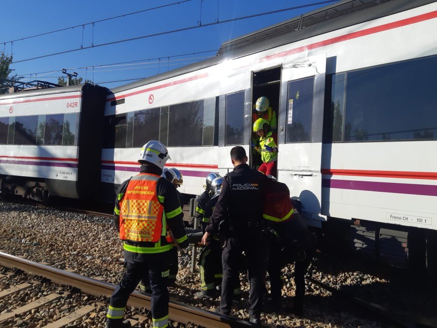 Retrasos y “prolongadas detenciones” en la red de Cercanías de Madrid por el descarrilamiento del tren en San Fernando de Henares