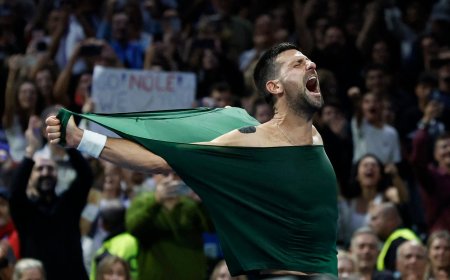 Djokovic ruge, triunfa y subraya el desaguisado: la Copa de Maestros, un canto a la improvisación