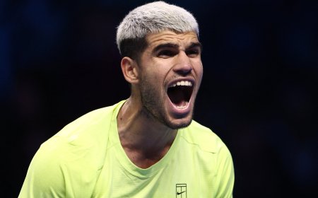 Alcaraz remata un día para enmarcar: victoria, semifinales y número uno final
