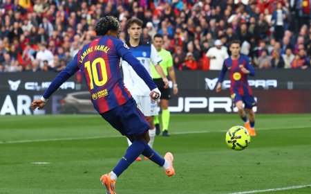 FC Barcelona - Alavés en directo | Dani Olmo completa la remontada culé ante el Alavés