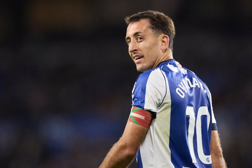 Mikel Oyarzabal, una década latiendo en blanquiazul: “Es el Arconada de nuestra época”