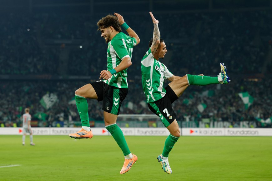Al Betis le basta con dos chispazos ante el Lyon