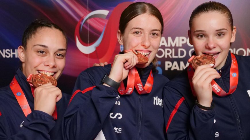 España se cuelga el bronce por equipos en el Mundial de trampolín de Pamplona