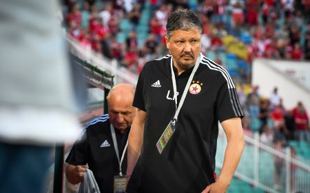 El exfutbolista Lubo Penev, ingresado grave en Alemania enfermo de cáncer de riñón