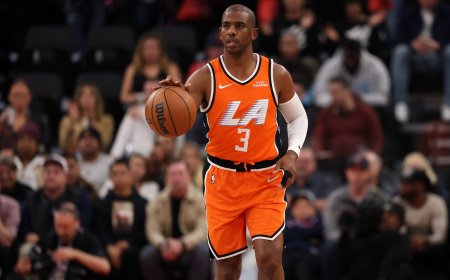 Los Clippers fulminan de madrugada a Chris Paul en su año de despedida