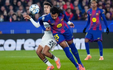 Barcelona - Eintracht, en directo | Doblete de Koundé para el 2-1 en la remontada blaugrana