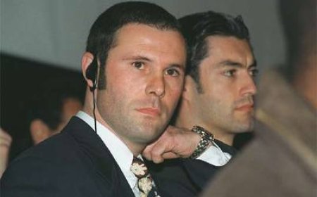 Una línea de puntos entre Bosman y Negreira