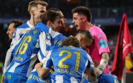 El debutante y juvenil Noé Carrillo da el pase al Deportivo ante el Mallorca