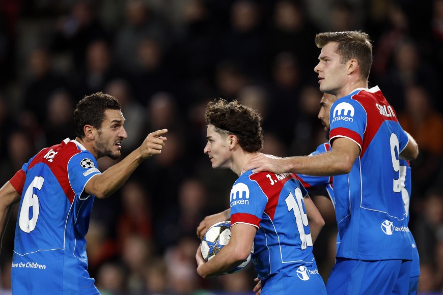 Ganar y sufrir, puro Atlético en Eindhoven