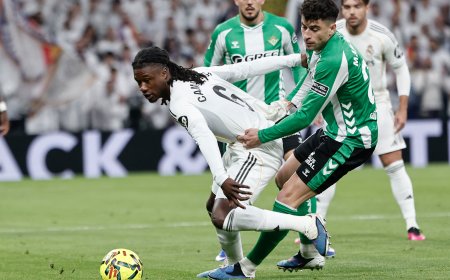 Real Madrid - Real Betis en directo | Cucho Hernández recorta distancias para el equipo verdiblanco