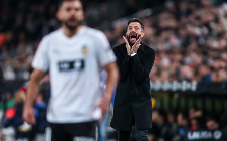 Año nuevo y el Valencia sigue igual, agonizando y a la deriva