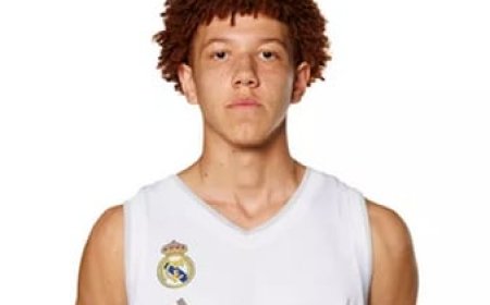 España nacionaliza al alero Rhys Selby Robinson, de 15 años y joya del Madrid