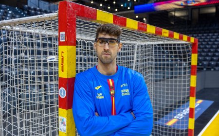 Antonio Serradilla, el jugador de balonmano que disputa el Europeo con un solo ojo: “En la élite no existen las excusas”