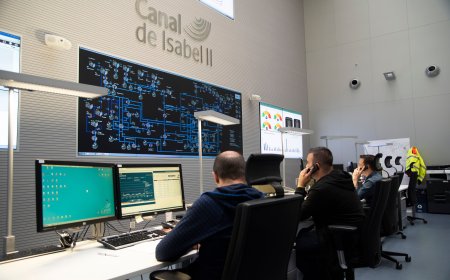 Telefónica aspira a grabar la serie televisiva en la que una empresa pública de Madrid quiere gastar cientos de miles de euros por su 175 aniversario