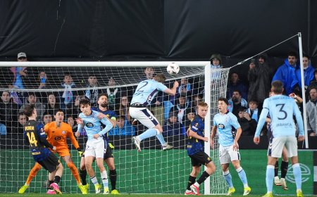 El Celta enrachado de Giráldez pasa de ronda en Europa tras tumbar con diez jugadores al Lille