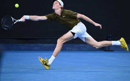 Ni Alcaraz, ni Sinner, ni tampoco Sabalenka: Melbourne no admite el brazalete de la discordia