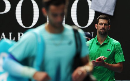 La desgracia de Musetti salva a Djokovic, ante el muro de Sinner: “Ya estaba yéndome a casa...”