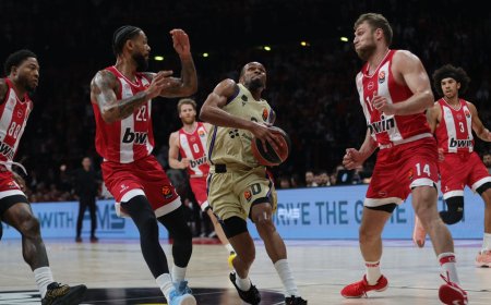 El Barcelona cae con la cabeza alta ante el Olympiacos