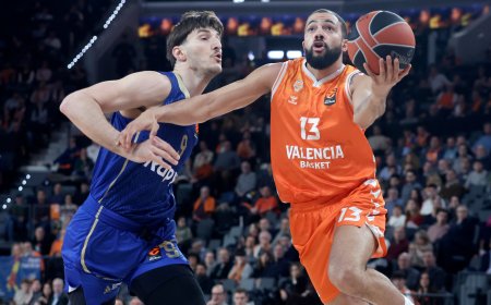 El Valencia abre las puertas para vencer al Maccabi