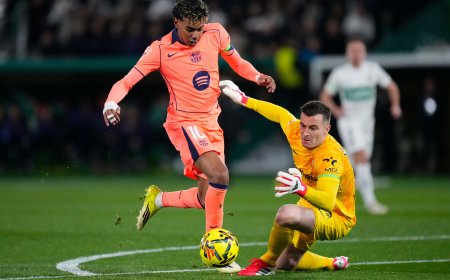 Elche - Barcelona en directo | El Barça vence gracias a los goles de Lamine, Ferran y Rashford