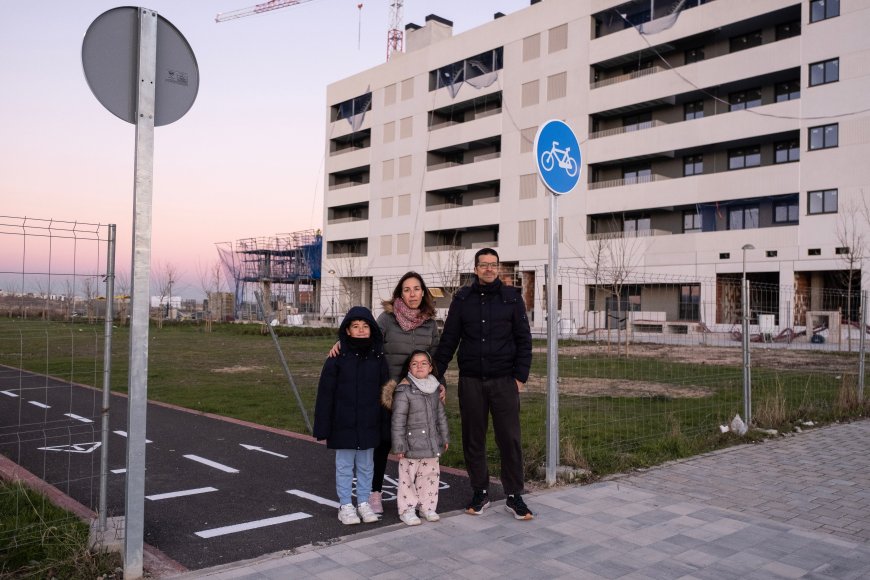 La familia Cazón, lista para colonizar un nuevo barrio de Madrid más grande que Zamora